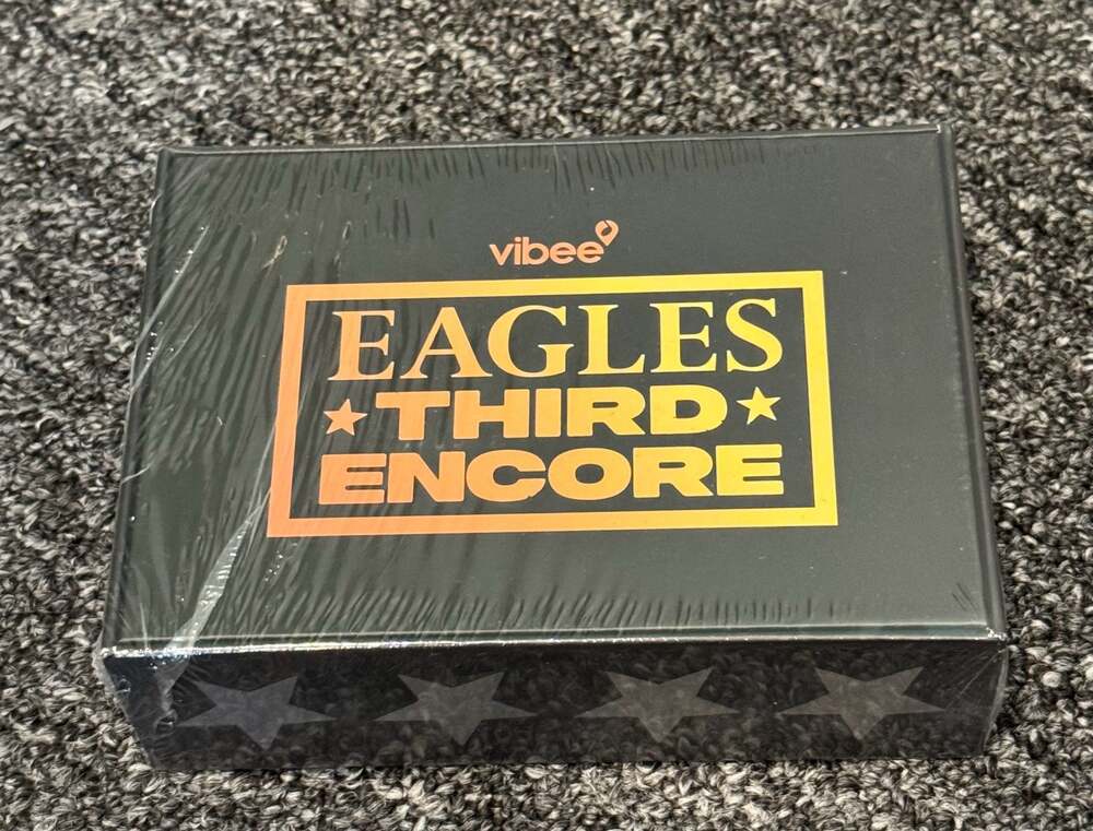 Brand New Sealed Eagles Third Encore Vibee Playing Cards and Poker Chip Set